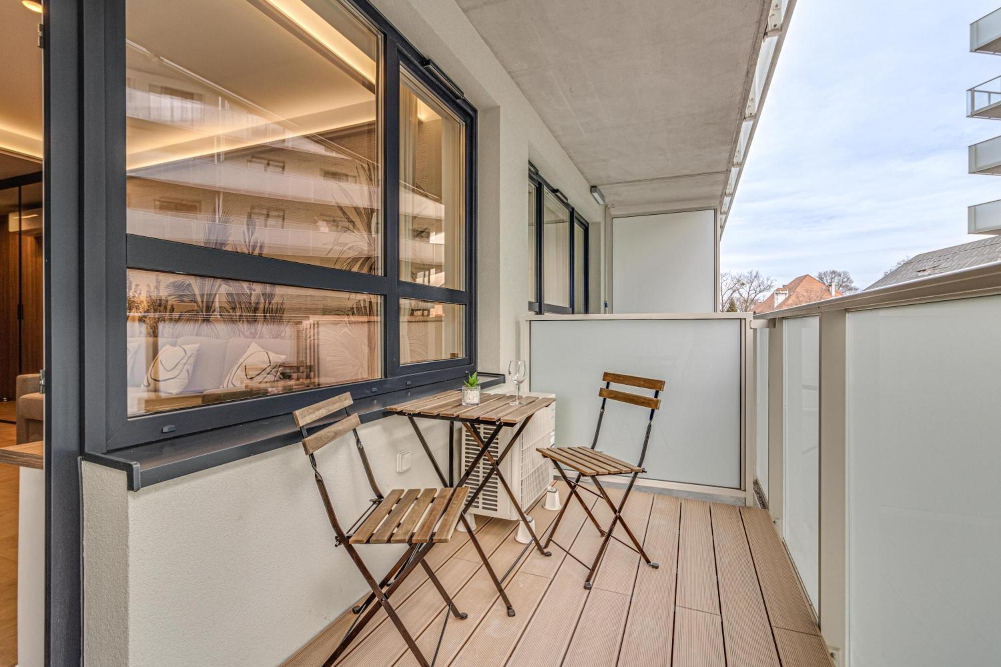 Appartamento Rentplanet - Kepa Mieszczanska II Breslavia Esterno foto